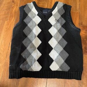 Izod Black and Gray Argyle Sweater Vest